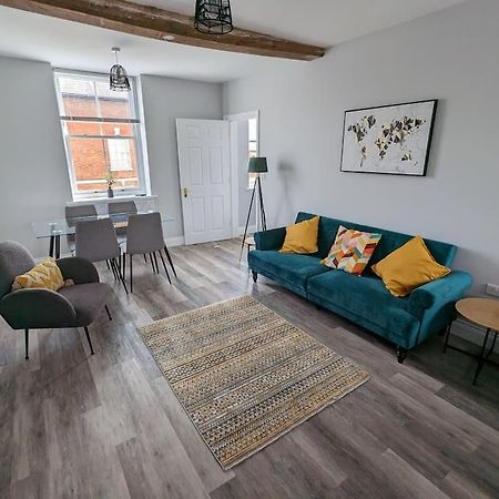 31 High Street - Modern & Stylish 2-Bed Apartment - Inc Parking Husbands Bosworth Экстерьер фото