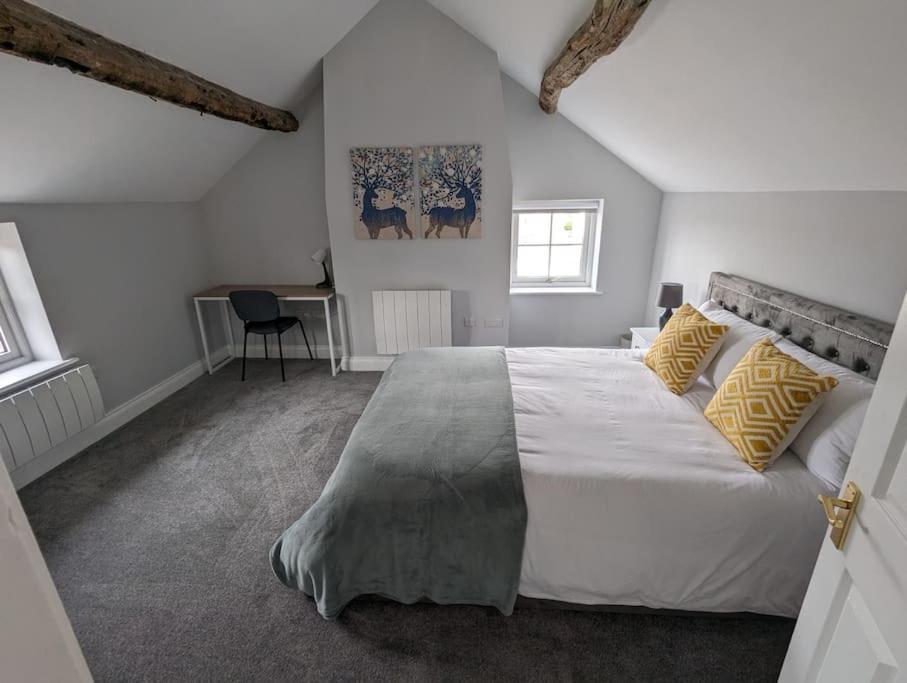 31 High Street - Modern & Stylish 2-Bed Apartment - Inc Parking Husbands Bosworth Экстерьер фото