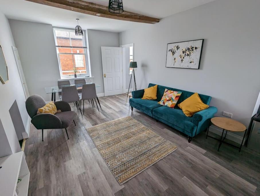 31 High Street - Modern & Stylish 2-Bed Apartment - Inc Parking Husbands Bosworth Экстерьер фото